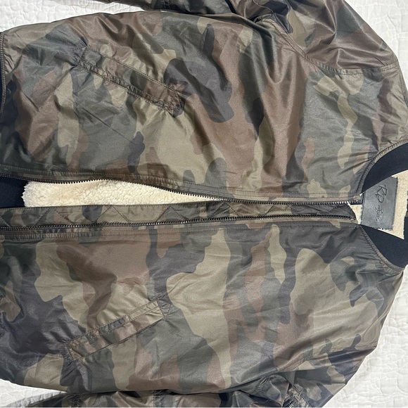 RD Style Bomber Jacket in Black - Picture 2 of 4